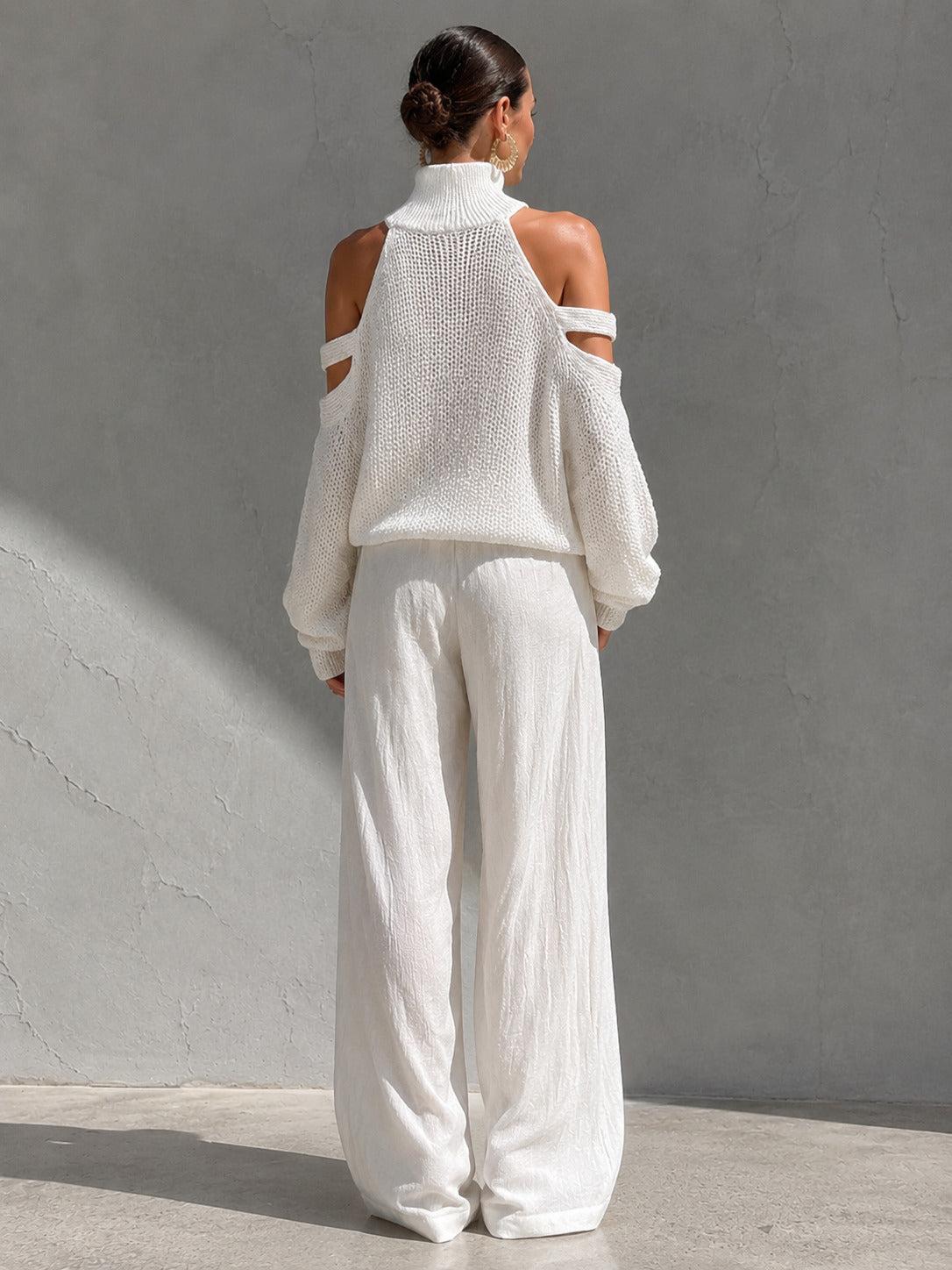 SOFÍA | CONJUNTO DE HOMBROS DESCUBIERTOS Y PANTALÓN ANCHO